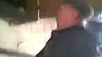 Старый глупый мужчина - смотреть видео (1:37)