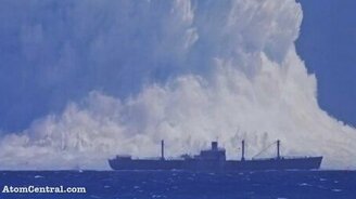 Взрыв атомной бомбы под водой - смотреть видео (0:58)