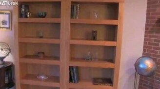 Шкаф с тайниками - смотреть видео (4:26)