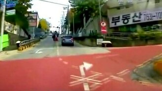 Предотвратил ДТП - смотреть видео (0:40)