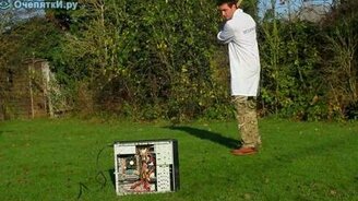 Крушим молотком системник - смотреть видео (2:16)