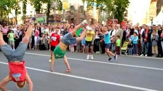 Профессиональные прыгуны - смотреть видео (4:49)