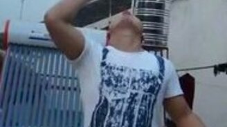 Жонглёр ртом - смотреть видео (2:09)