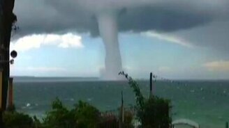 Водяной смерч - смотреть видео (0:40)