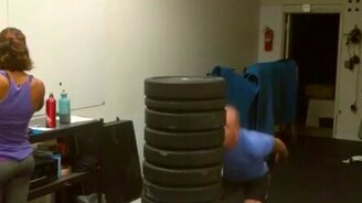 Скакун через шины - смотреть видео (0:05)