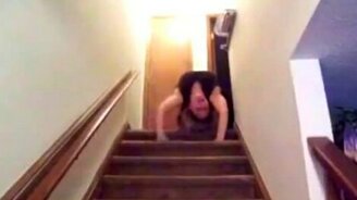 Монстро против собаки - смотреть видео (0:38)