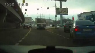 Оба спешили - оба успели - смотреть видео (0:41)