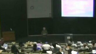 Преподаватель напугал студента - смотреть видео (0:34)