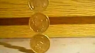 5 монет на ребре - смотреть видео (1:52)