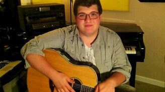 Отличный кавер на песню Sexy and I Know It - смотреть видео (3:34)