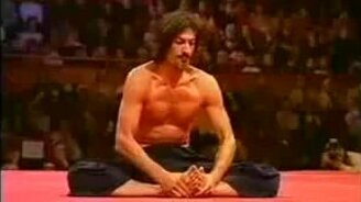 Мужчина без костей - смотреть видео (2:29)