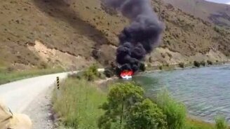 Круто потушил горящий катер - смотреть видео (1:19)