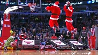 Новогодние броски в корзину - смотреть видео (0:38)