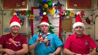 Поздравление с Новым годом с борта МКС - смотреть видео (1:06)