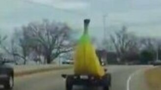 Машина-банан - смотреть видео (1:24)