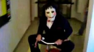 Пародия на пилу провалилась - смотреть видео (0:35)