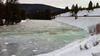 Лёд на реке тронулся - смотреть видео (3:59)