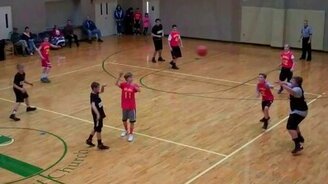 Случайное попадание на последней секунде - смотреть видео (0:41)