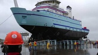 Удачный спуск на воду - смотреть видео (0:43)