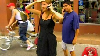 У вас платье задралось - смотреть видео (1:16)