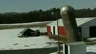 Красивый снос башни - смотреть видео (0:29)