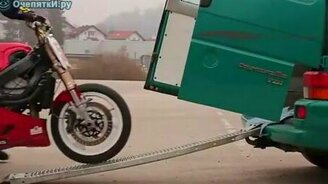 Крутые трюки на спортбайке - смотреть видео (6:00)