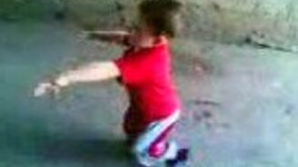 Ребёнок танцует лезгинку - смотреть видео (0:53)