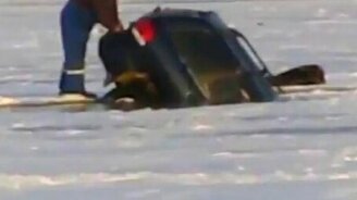 Поехал на Лексусе на рыбалку - смотреть видео (2:23)