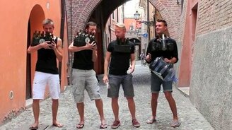 Call Me Maybe на бутылках - смотреть видео (1:34)