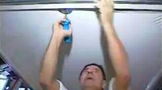 Опыты с натяжным потолком - смотреть видео (3:02)