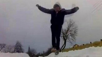 Станцевал парнишка - смотреть видео (0:33)