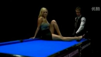 Невероятные бильярдные трюки - смотреть видео (2:25)