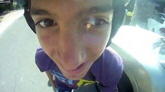 Смешной скейтер свалился - смотреть видео (0:45)