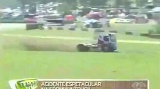 Тягач взбесился - смотреть видео (0:28)