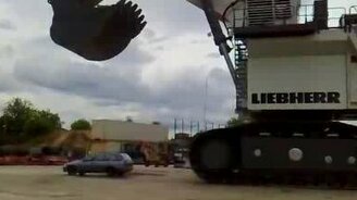 Смыли машину с лица земли - смотреть видео (0:50)