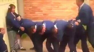 Школьники подурачились - смотреть видео (0:17)