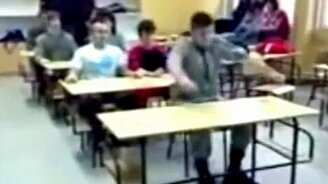 Бешеный водитель автобуса - смотреть видео (0:20)