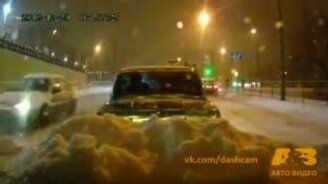 Доброе дело на дороге - смотреть видео (0:47)