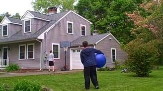 Счастливое случайное попадание - смотреть видео (0:33)