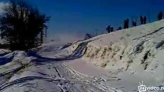 А снегоход полетел дальше - смотреть видео (0:22)