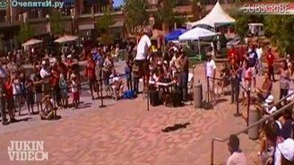 Сальто почти удалось - смотреть видео (0:26)