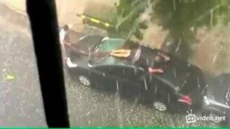 Защищает авто от града - смотреть видео (1:23)