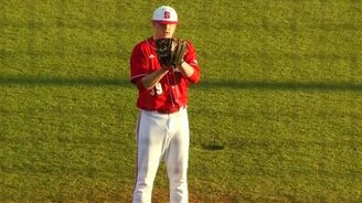 Поймал мяч в полёте - смотреть видео (0:15)