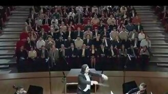 Сюрприз для баскетболистов на концерте - смотреть видео (2:58)