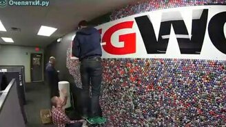 Обновили офисную стену - смотреть видео (1:39)