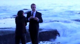 Мокрое предложение руки и сердца - смотреть видео (1:53)