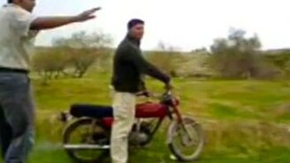 Вдесятером на мотоцикле - смотреть видео (1:26)