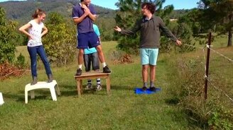 Детишки поиграли с электричеством - смотреть видео (0:53)