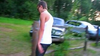 Неудача паркуриста с забором - смотреть видео (0:25)