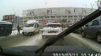 Заботливый водитель - смотреть видео (0:17)